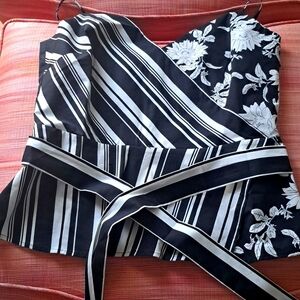 White house Black market top